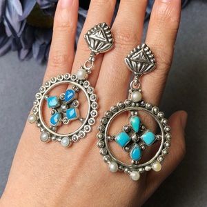 Sterling silver turquoise pearl earring